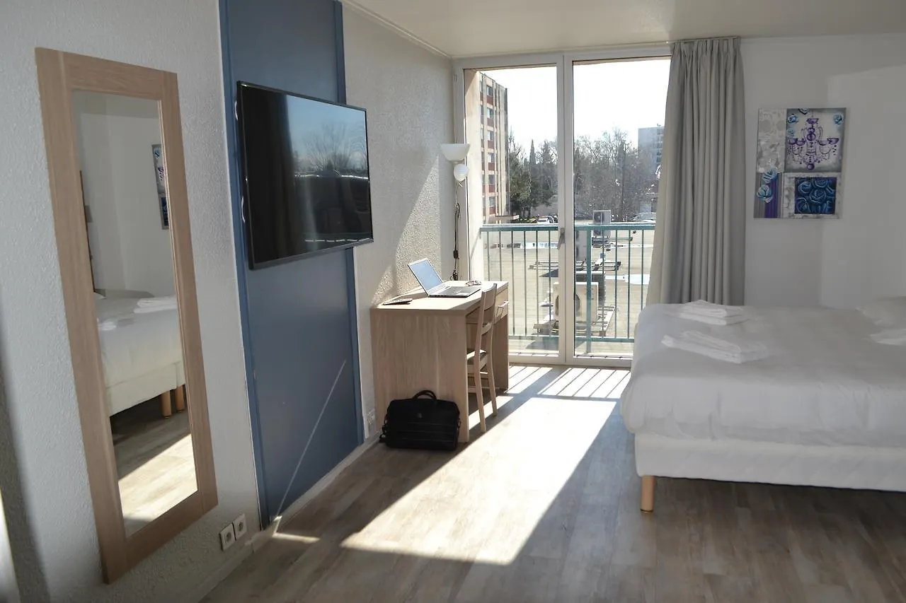Yes Hotel Αβινιόν