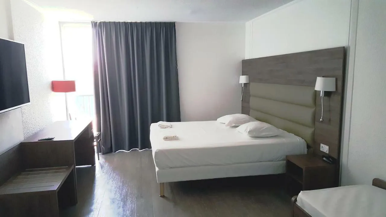 Yes Hotel Αβινιόν