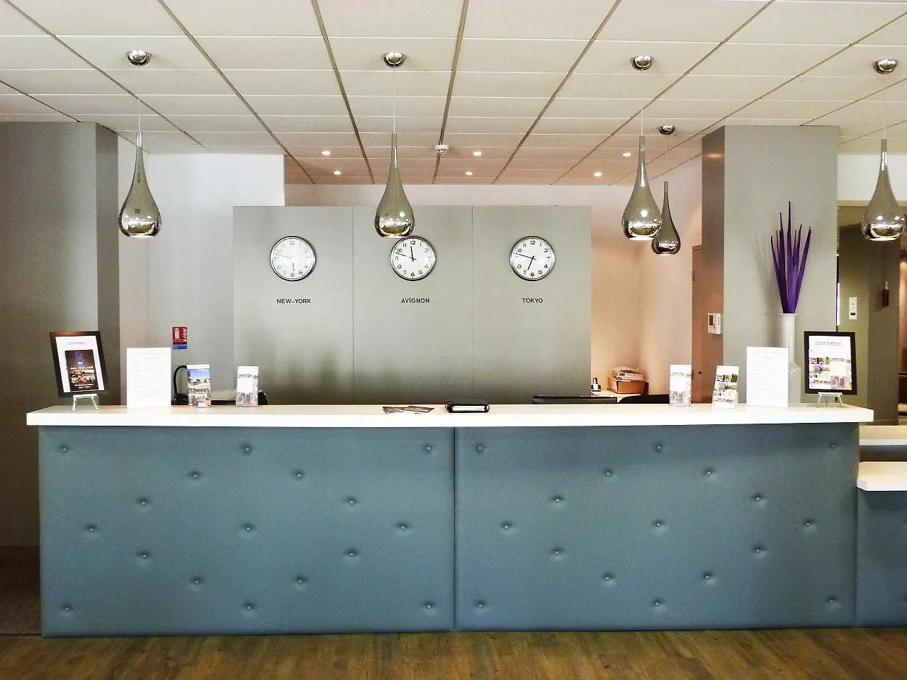 ***  Yes Hotel Avignon France